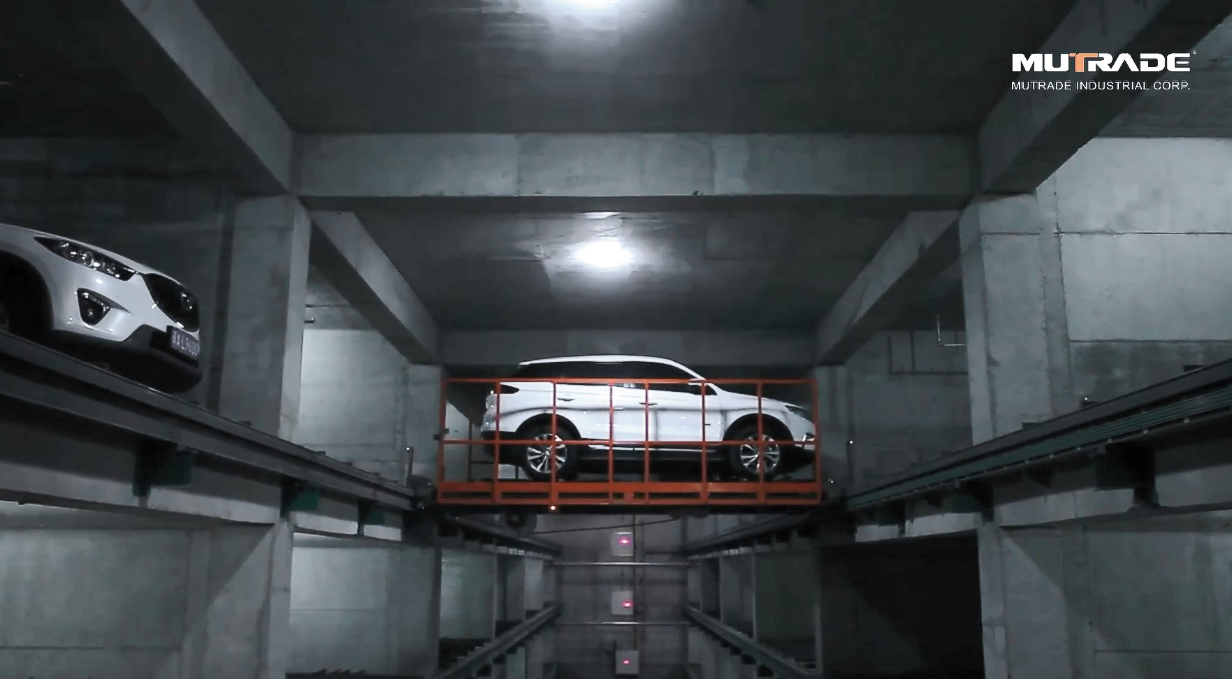 Il progetto di parcheggio sotterraneo a tre livelli completamente automatizzato tramite navetta nel centro commerciale ShiJiaZhuang